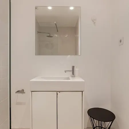 아파트 Guestready - Riverside Bohemian Maisonette 리스본