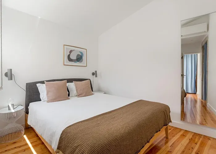 Guestready - Riverside Bohemian Maisonette Apartman Lisboa