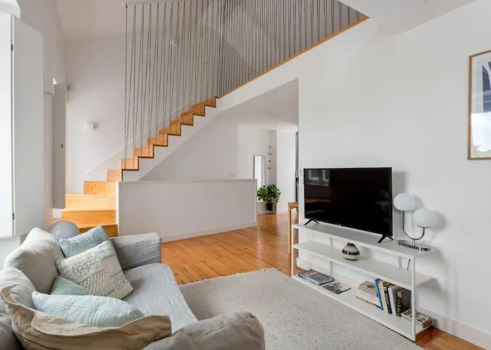 Guestready - Riverside Bohemian Maisonette Apartman *